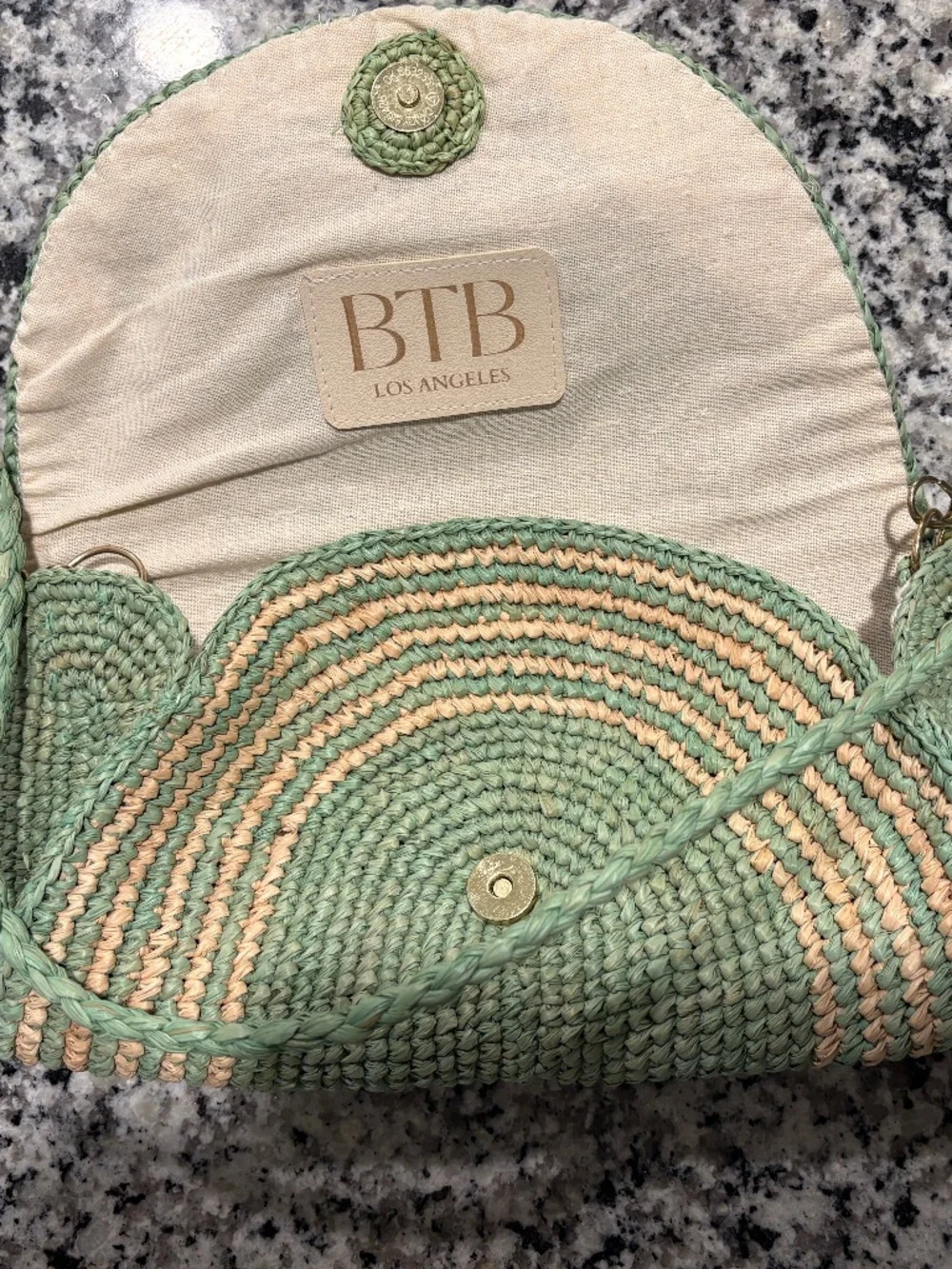 BTB Los Angeles Straw Clutch and Crossbody - Picture 6 of 8